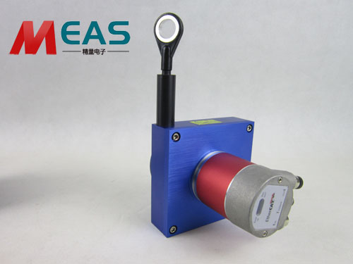 拉線位移編碼器在電源接通后的短時(shí)間內(nèi)勿使用