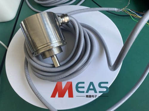 拉繩位移編碼器輸出電纜應(yīng)加裝防護套