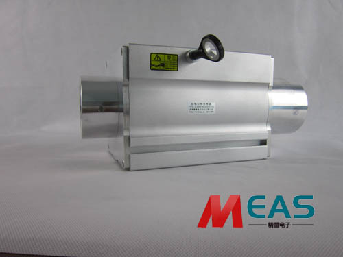 拉線位移編碼器需要考慮設備的空間限制和安裝要求