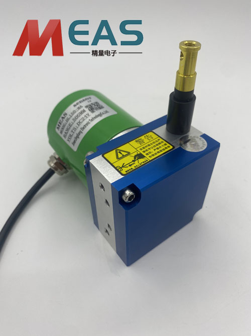 拉線位移傳感器與之配套的儀表顯示數位