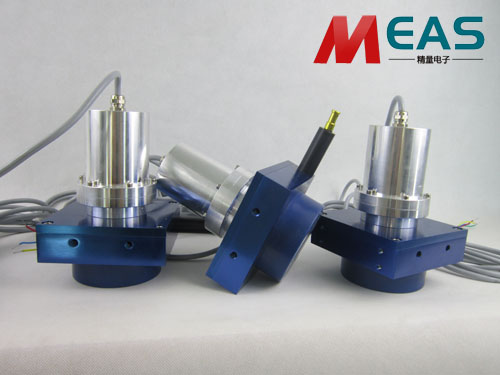 拉繩位移編碼器將設(shè)備的位移信息準(zhǔn)確無(wú)誤地轉(zhuǎn)化為控制系統(tǒng)