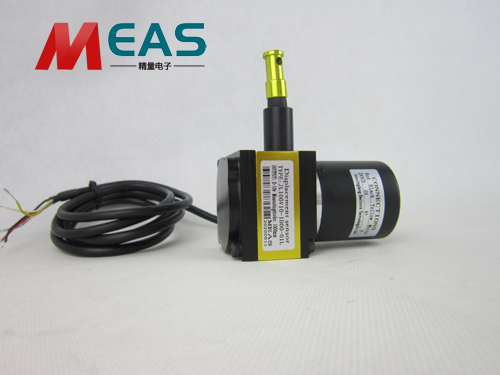 ����λ�ƾ��a�����OӋ�ϵ����c 