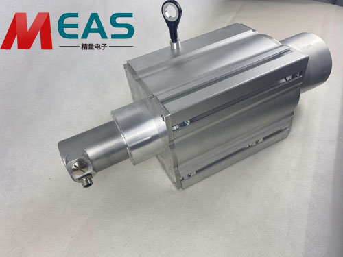 ����λ�ƾ��a�����m(x��)���ʵ�ݔ����(sh��)��(j��)